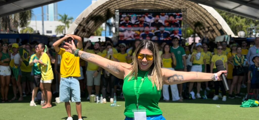 Embaixadora da Caju Rádio participa de evento na Casa Rede Ronaldo em Miami durante a Copa